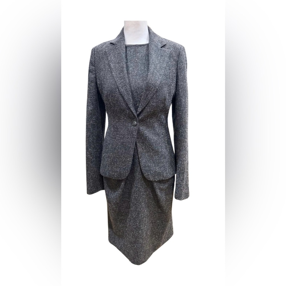 🖤Koton Elegant Two-Piece Gray & White Skirt Suit with Fuchsia Lining | Size 4🖤